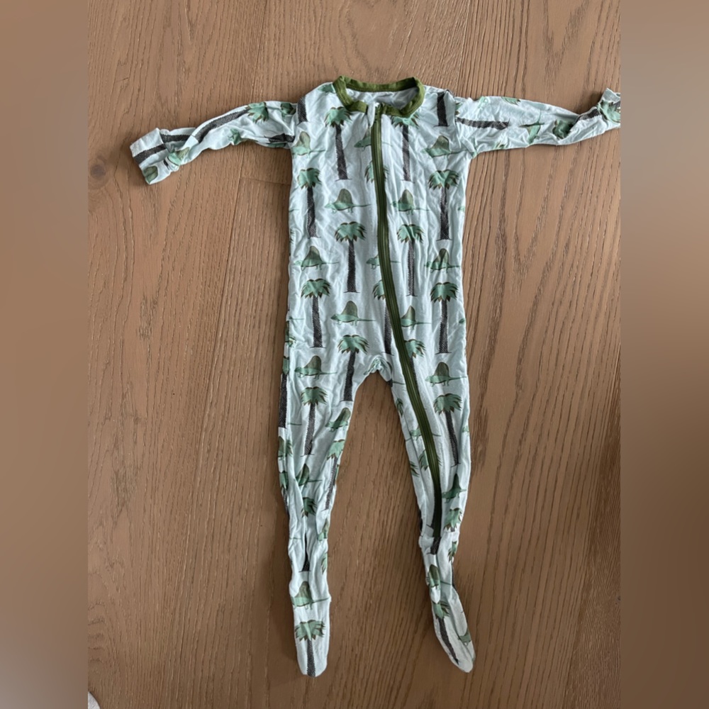 KICKEE PANTS RARE 12-18 months sleeper Dinosaur print gently used